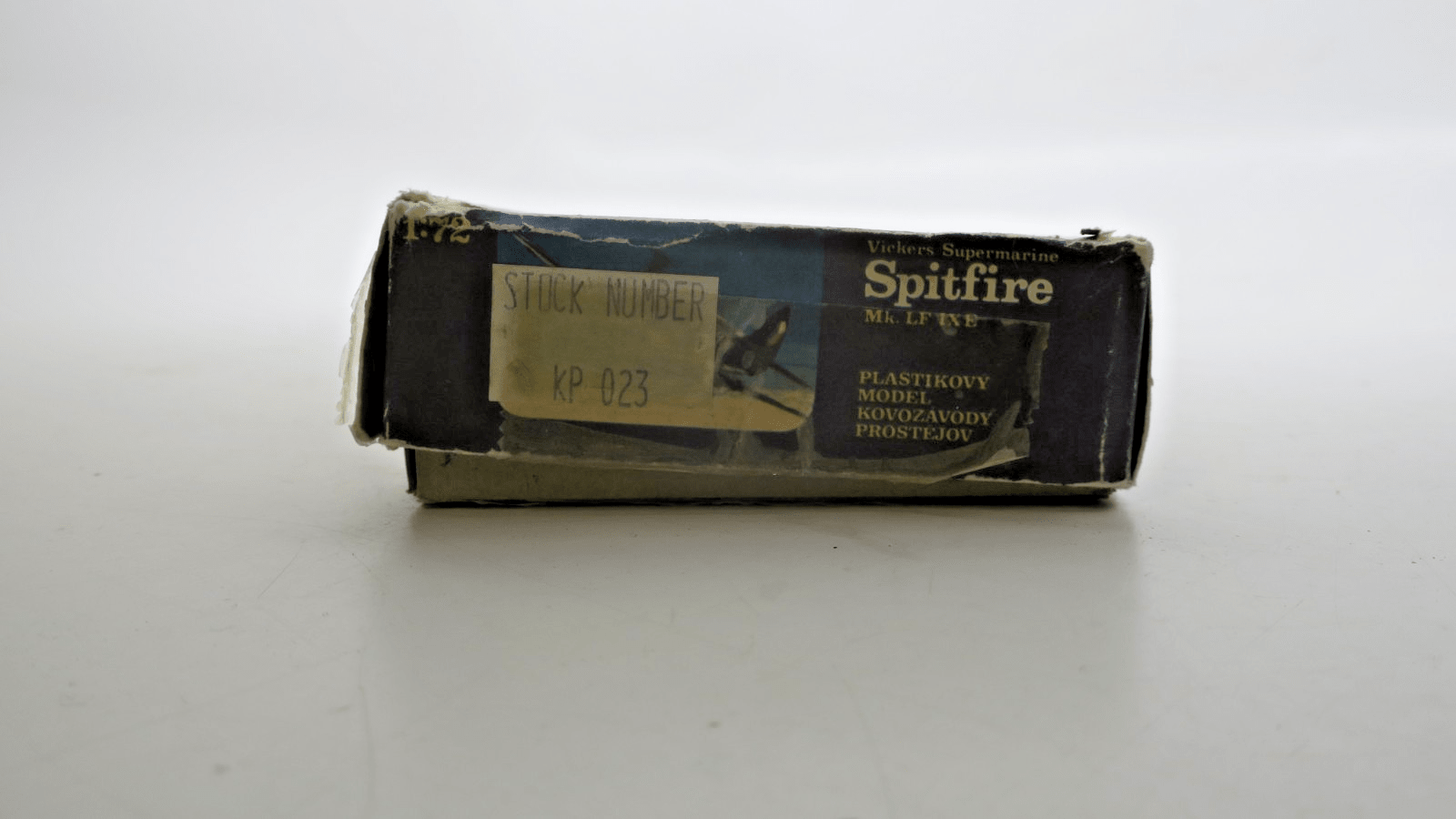 KP 1/72 Vickers Supermarine Spitfire Mk. LF IX E Model Kit 20 - WISE GUYS HOBBIES LLC
