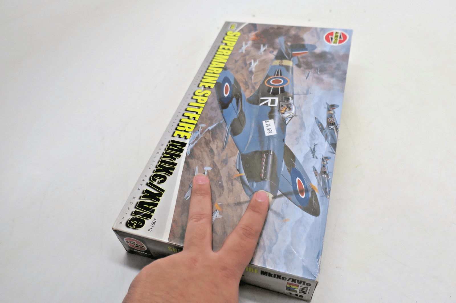 Airfix 1/48 Supermarine Spitfire MkIXc/XVIe Model Kit A05113 - WISE GUYS HOBBIES LLC