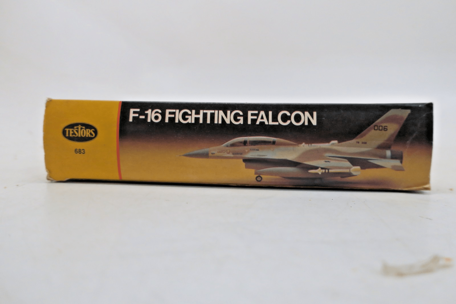 Testors Italeri 1/72 F-16 Fighting Falcon Plastic Model Kit 683 - WISE GUYS HOBBIES LLC