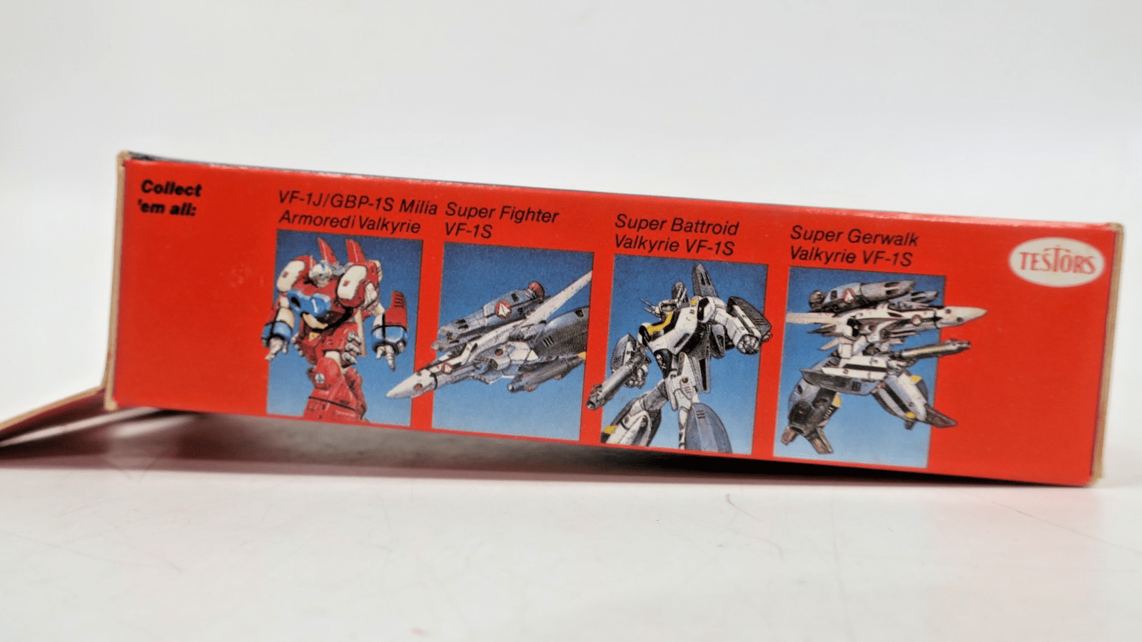 Testors ROBOTS 1/200 VF-1J/GBP-1S Milia Armored Valkyrie Model Kit 0026 - WISE GUYS HOBBIES LLC