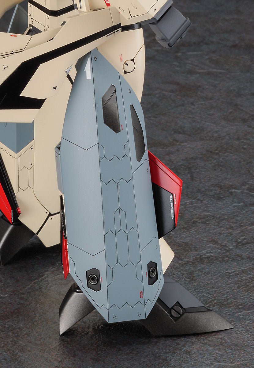 Hasegawa Macross Plus 1/72 YF - 19 Battroid Model Kit - WISE GUYS HOBBIES LLC