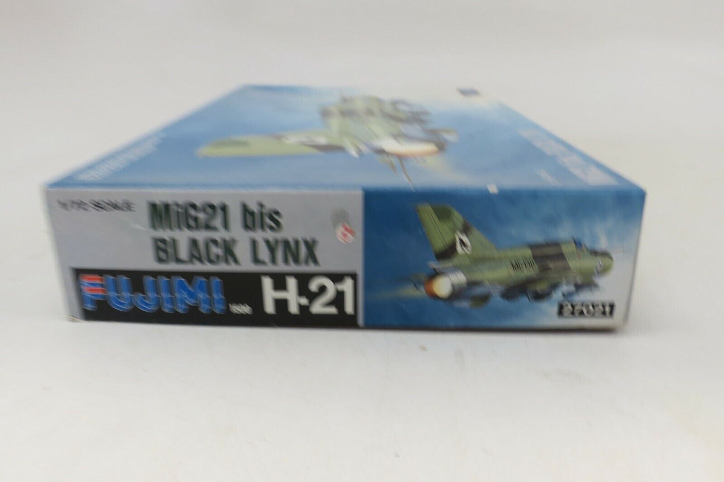 Fujimi MiG21 bis Black Lynx Plastic Model Kit 1:72 Scale Item 27021