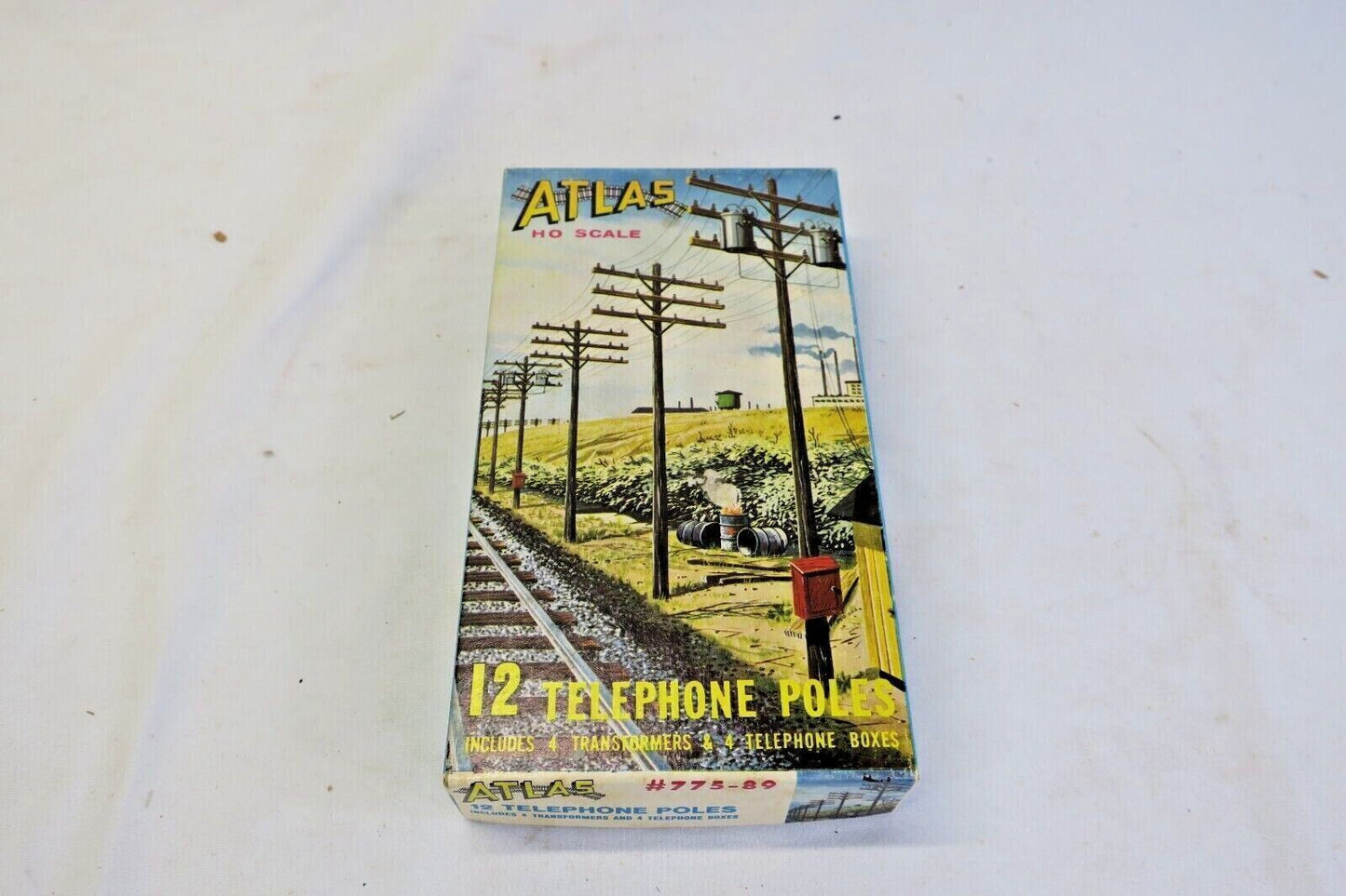 ATLAS PLASTIC MODEL KIT HO SCALE RAILROAD TRAIN TELEPHONE POLES UNBUILT 775-89