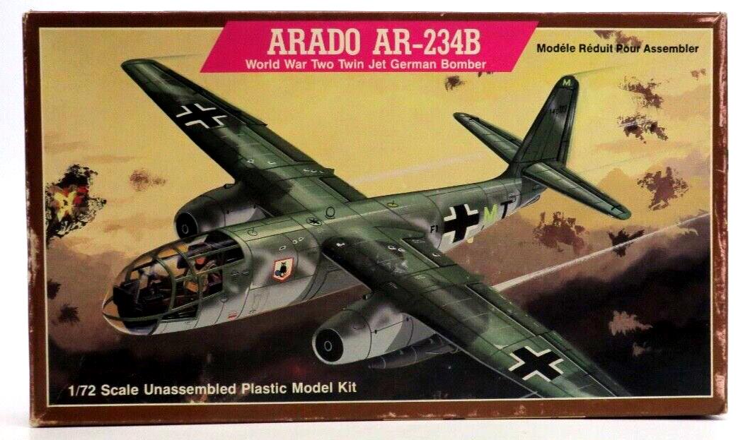 Lindberg 1/72 Arado AR-234B Model Kit 472