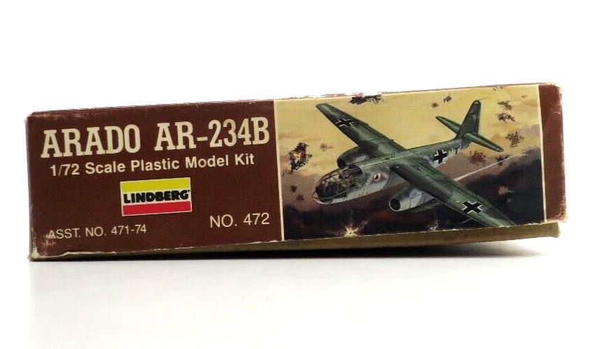Lindberg 1/72 Arado AR-234B Model Kit 472