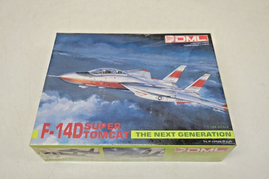 DML F-14D SUPER TOMCAT 1/144 KIT 4501 PARTS SEALED