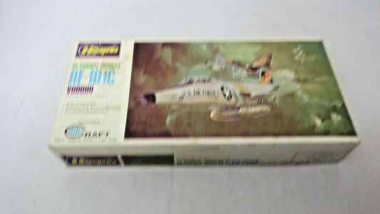 Hasegawa Minicraft Vintage RF-101C Voodoo Model Kit JS-037:200