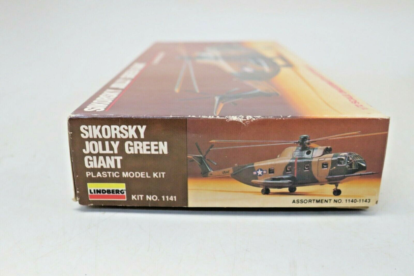 1986 Lindberg 1141 Sikorsky Jolly Green Giant Helicopter Snap Fit Model Kit 1/72