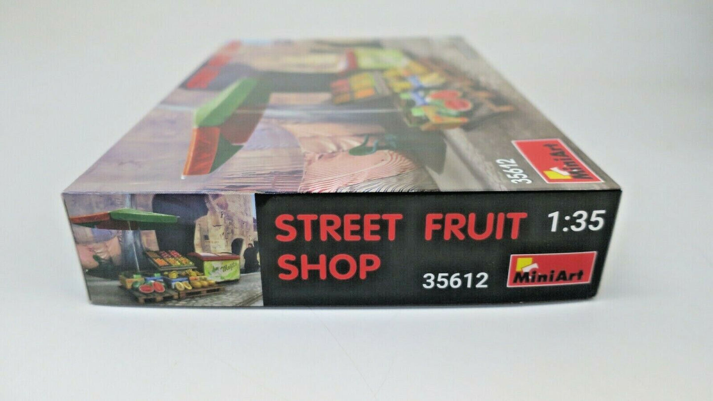 Miniart 1:35 scale model kit Street Fruit Shop MIN35612