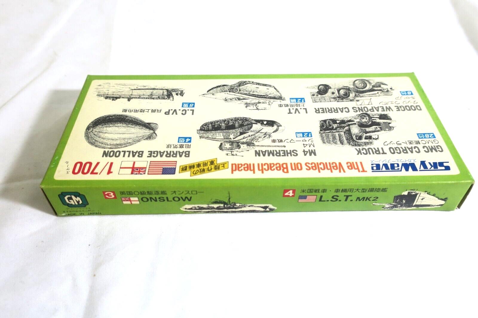 SKYWAVE KIT. WW2. THE VEHICLES ON BEACH HEAD. 1/700 TANKS, TRUCKS, LANDING (F13) - WISE GUYS HOBBIES LLC