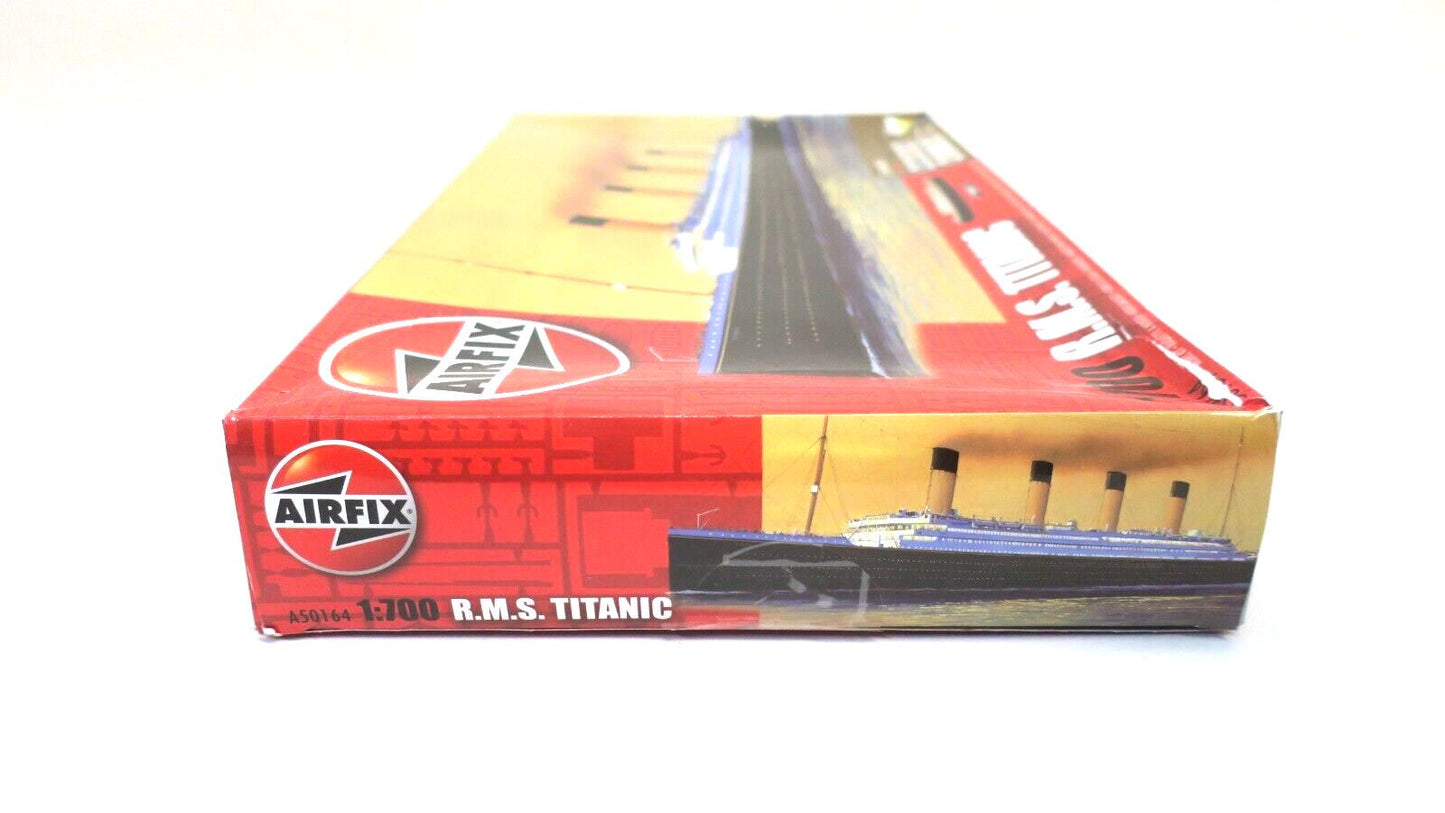 AIRFIX A50164 R.M.S TITANIC GIFT SET 1/700 PLASTIC MODEL KIT 5014429501647