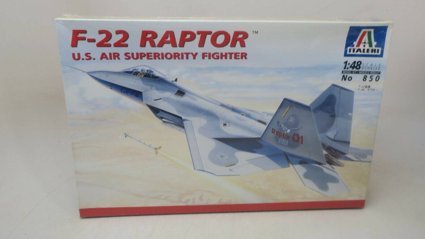 ITALERI 1/48 F/A-22 RAPTER MODEL KIT #850