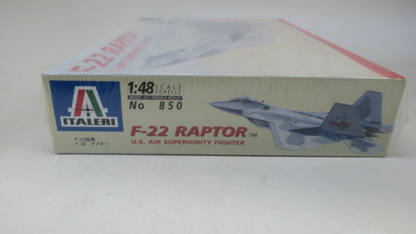 ITALERI 1/48 F/A-22 RAPTER MODEL KIT #850